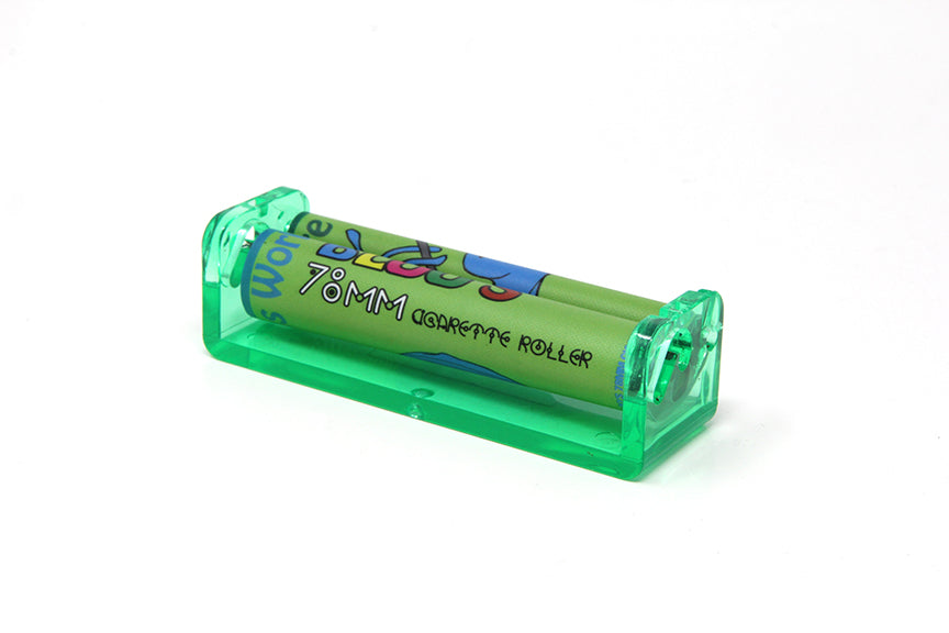 Front view of the Smoke Bloo Alien 78mm Rolling Machine, a transparent plastic roller with a slight angle and reflective surface. Front view of the Smoke Bloo Alien 78mm Rolling Machine, a transparent plastic roller with a slight angle and reflective surface.