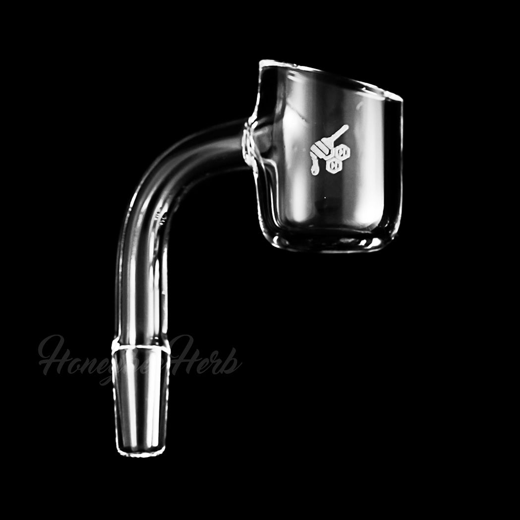 A 90-degree angle view of the Original Quartz Banger with a yellow line detail, showing its clear quartz construction. A 90-degree angle view of the Original Quartz Banger with a yellow line detail, showing its clear quartz construction.