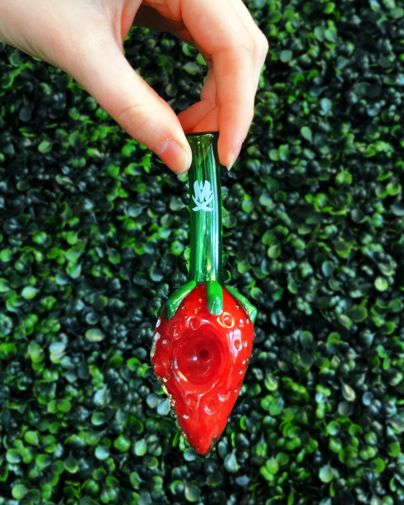 Flash Giveaway! Mathematix Succulent Strawberry Spoon Pipe