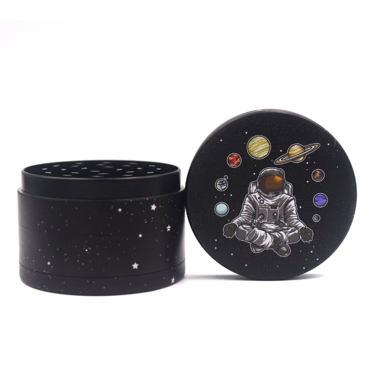 4-Piece Space Man Grinder